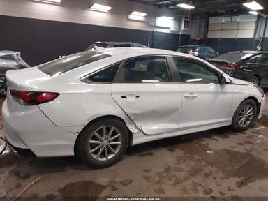 منظر 2019 Hyundai Sonata Se، زاوية 6