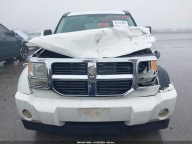 Vista de 2008 Dodge Nitro Sxt, ángulo 19
