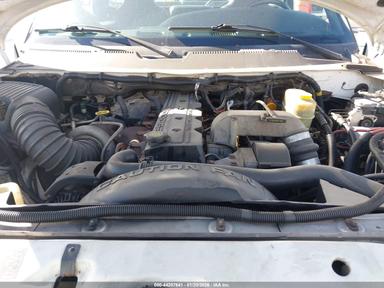 Vista de 2002 Dodge Ram 2500 St, ángulo 10