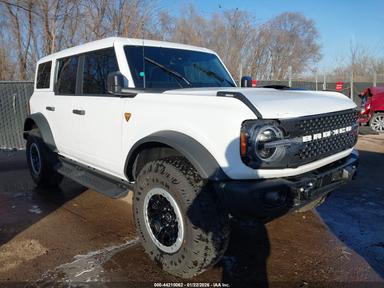منظر 2025 Ford Bronco Badlands، زاوية 1