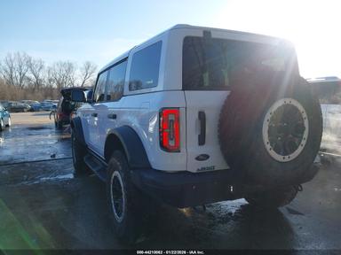 منظر 2025 Ford Bronco Badlands، زاوية 3