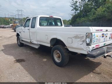 منظر 1996 Ford F250، زاوية 3
