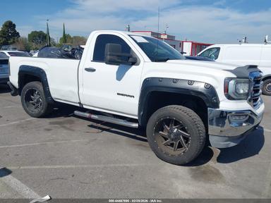 منظر 2016 GMC Sierra 1500، زاوية 1