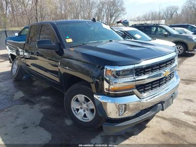 منظر 2016 Chevrolet Silverado 1500 1Lt، زاوية 1