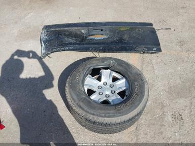 منظر 2016 Chevrolet Silverado 1500 1Lt، زاوية 12