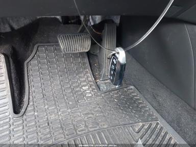 Vue de 2020 Hyundai Santa Fe Sel, angle 11