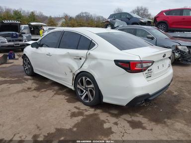منظر 2021 Subaru Legacy Touring Xt، زاوية 3