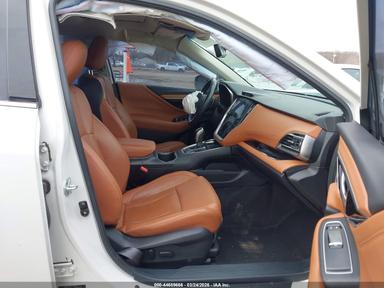 منظر 2021 Subaru Legacy Touring Xt، زاوية 5