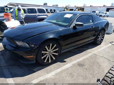 2012 Ford Mustang V6 Coupe view, angle 2