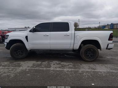 Вид 2022 Ram 1500 Trx 4X4 5'7 Box, угол 14