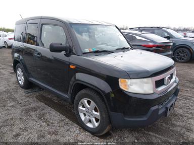 2010 Honda Element Ex view, angle 1