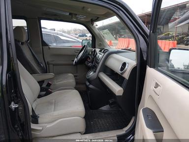 2010 Honda Element Ex view, angle 5