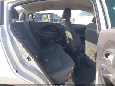 Vista de 2017 Kia Rio Lx, ángulo 8