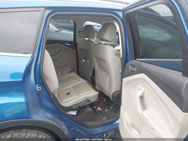 Vedere 2017 Ford Escape Se, unghi 8