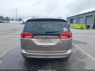 2017 Chrysler Pacifica Touring-L view, angle 16