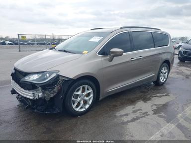 2017 Chrysler Pacifica Touring-L view, angle 2