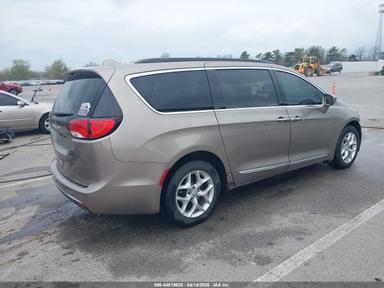 2017 Chrysler Pacifica Touring-L view, angle 4