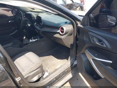 منظر 2024 Chevrolet Trax Fwd 1Rs، زاوية 5