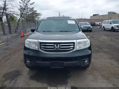 منظر 2013 Honda Pilot Touring، زاوية 12