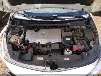 Vue de 2017 Toyota Prius Prime Advanced, angle 10