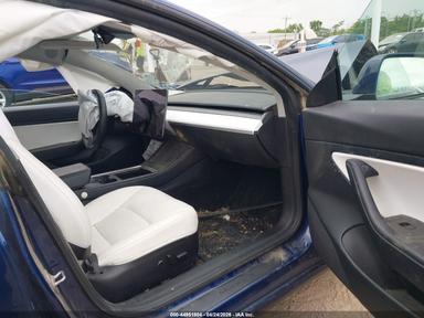 2021 Tesla Model 3 Performance Dual Motor All-Wheel Drive view, angle 5