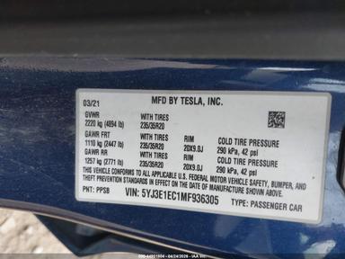 2021 Tesla Model 3 Performance Dual Motor All-Wheel Drive view, angle 9