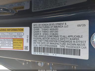 Vista de 2025 Honda Accord Hybrid Touring, ángulo 9