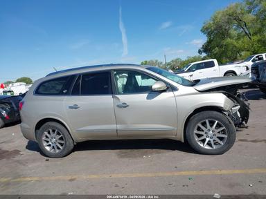 Vedere 2017 Buick Enclave Leather, unghi 13