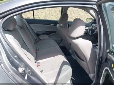 Vista de 2012 Honda Accord 2.4 Lx, ángulo 8
