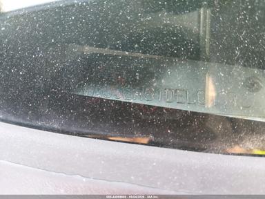Vista de 2013 Lincoln Navigator, ángulo 9