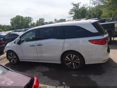 Vedere 2019 Honda Odyssey Elite, unghi 15