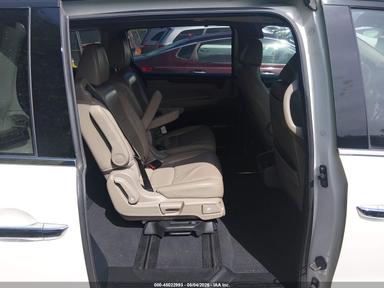 Vedere 2019 Honda Odyssey Elite, unghi 8