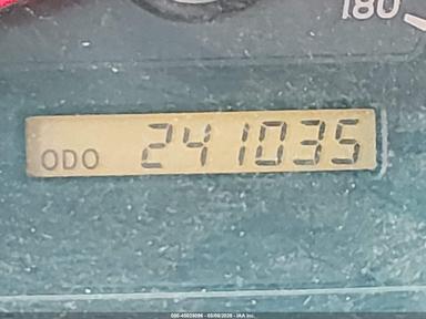 Вид 2008 Toyota 4Runner Limited V8, угол 15