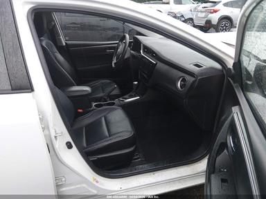 Вид 2017 Toyota Corolla Xle, угол 5