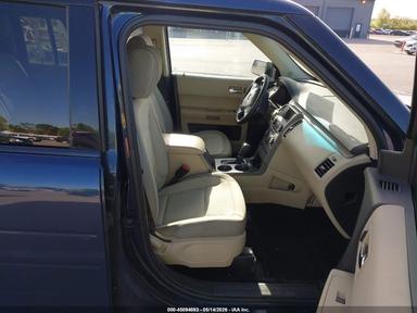 Vista de 2017 Ford Flex Se, ángulo 5