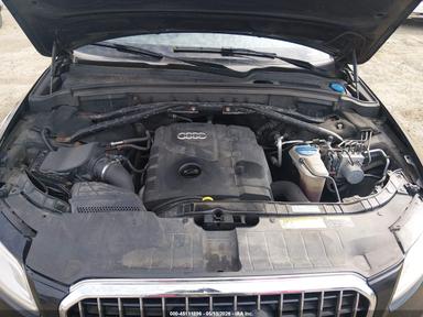 Vedere 2015 Audi Q5 2.0T Premium, unghi 10