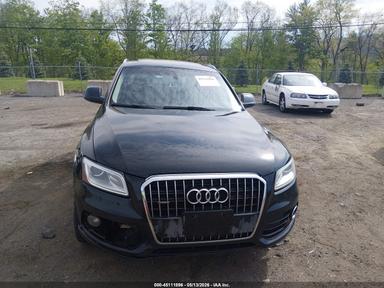 Vedere 2015 Audi Q5 2.0T Premium, unghi 12
