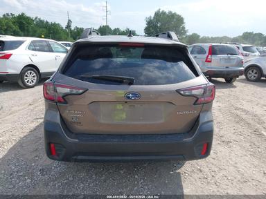 Vue de 2021 Subaru Outback Premium, angle 16
