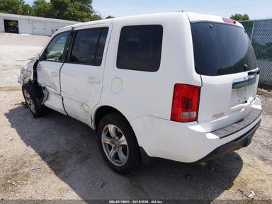 Vista de 2013 Honda Pilot Ex-L, ángulo 3