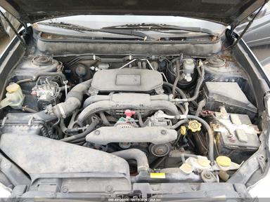 Vue de 2012 Subaru Outback 2.5I, angle 10