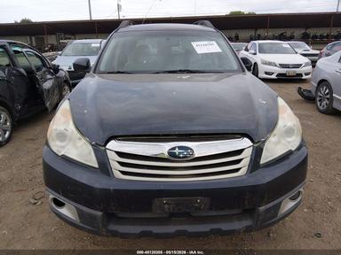 Vue de 2012 Subaru Outback 2.5I, angle 6