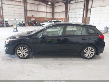 Vista de 2015 Subaru Impreza 2.0I Premium, ángulo 14
