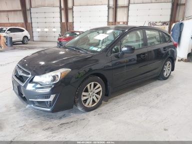 Vista de 2015 Subaru Impreza 2.0I Premium, ángulo 2