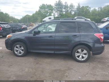 Vedere 2014 Subaru Forester 2.5I Premium, unghi 14