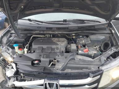 Vista de 2014 Honda Odyssey Ex-L, ángulo 10