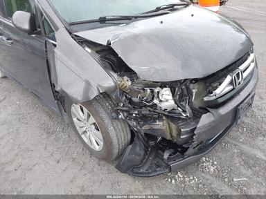 Vista de 2014 Honda Odyssey Ex-L, ángulo 17