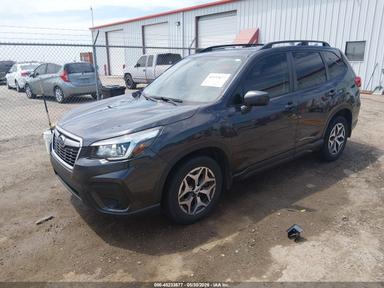 Вид 2019 Subaru Forester Premium, угол 2