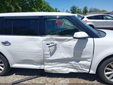 2015 Ford Flex Limited view, angle 6