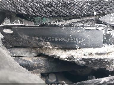 2020 Tesla Model 3 Long Range Dual Motor All-Wheel Drive view, angle 9