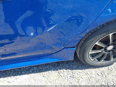 Vista de 2015 Mitsubishi Lancer Es, ángulo 13